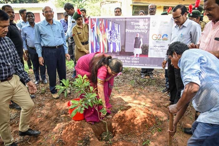 Plantation of tree for G-20 jan Bhagidari events